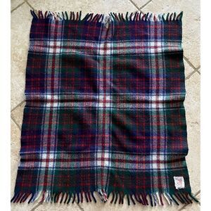 Vintage Curvon Crown Wool Throw Blanket Plaid 37x33 GC